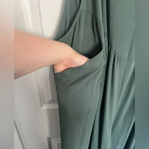 Torrid Wide Leg Jumpsuit - Picture 4 of 9